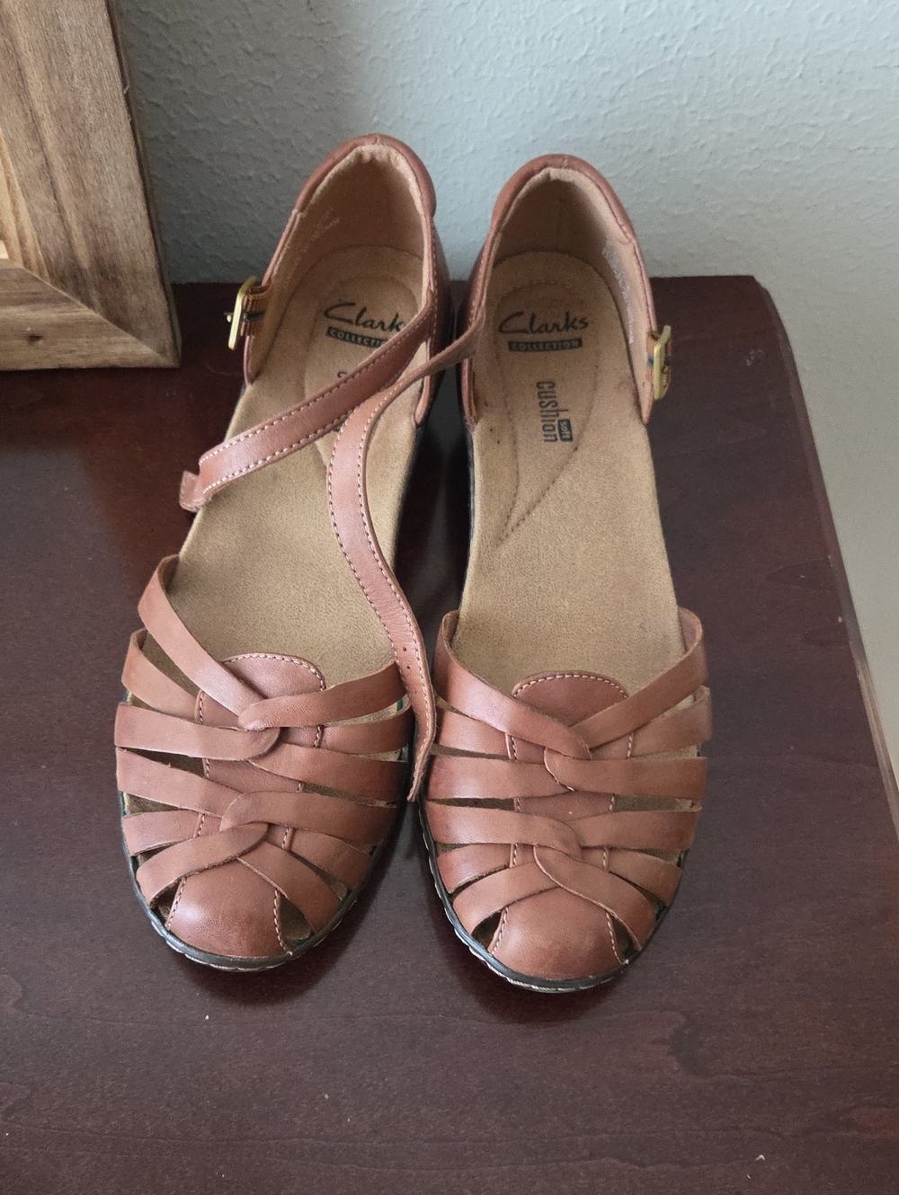 Clarks Women’s Tan Leather Strappy Slingback Sandals